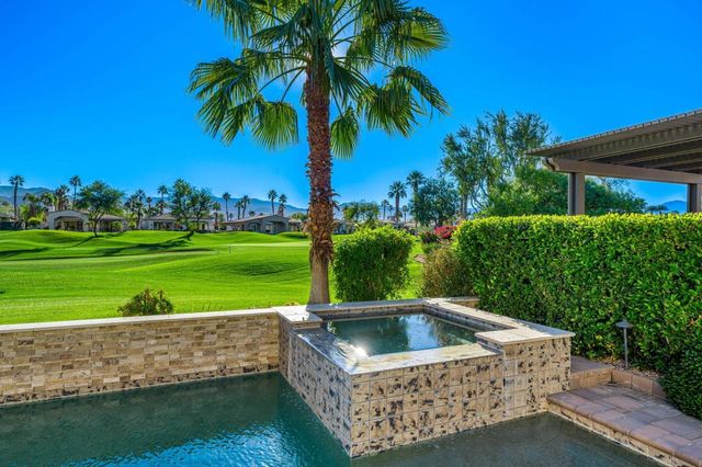 443 Tomahawk Drive, Palm Desert, CA 92211