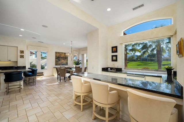 443 Tomahawk Drive, Palm Desert, CA 92211