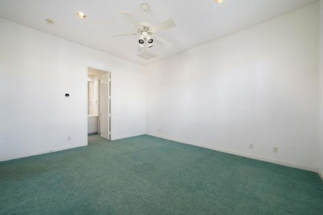 443 Tomahawk Drive, Palm Desert, CA 92211