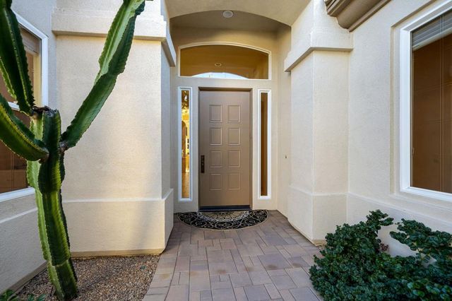 443 Tomahawk Drive, Palm Desert, CA 92211