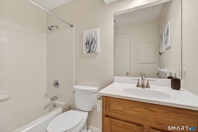78 Turtle Bay Drive 78, Branford, CT 06405