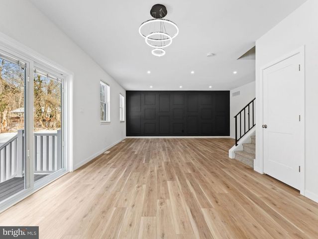 1795 COLES MILL RD, Franklinville, NJ 08322