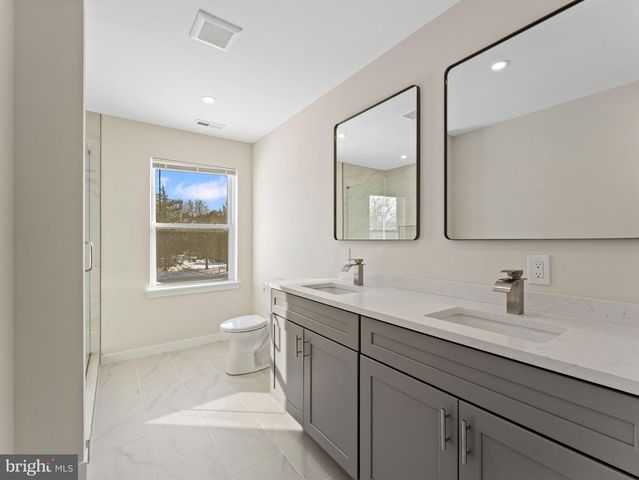 1795 COLES MILL RD, Franklinville, NJ 08322