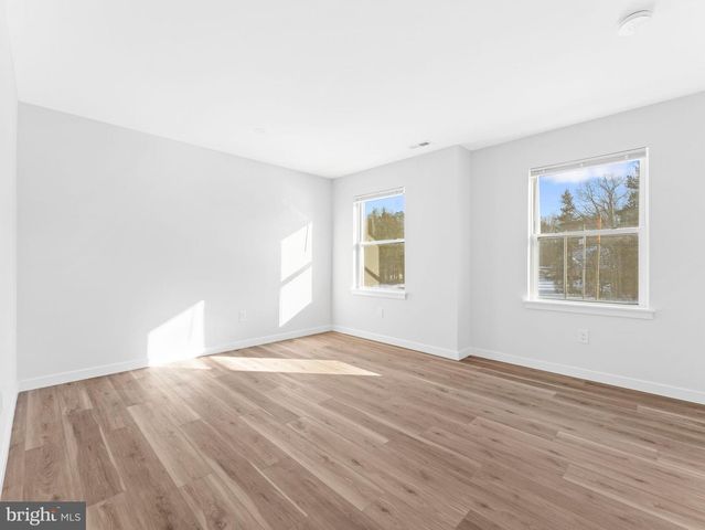 1795 COLES MILL RD, Franklinville, NJ 08322