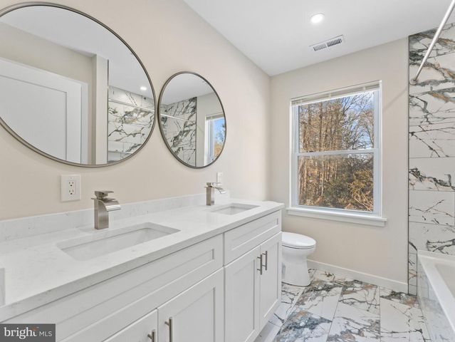 1795 COLES MILL RD, Franklinville, NJ 08322