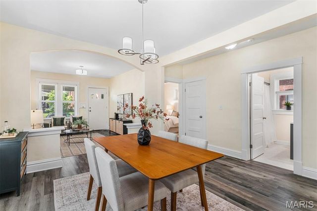 5157 Goethe Avenue, St Louis, MO 63109