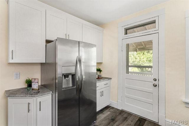 5157 Goethe Avenue, St Louis, MO 63109
