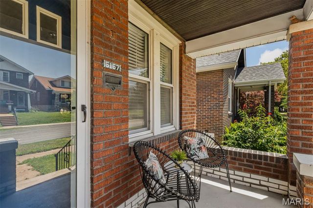 5157 Goethe Avenue, St Louis, MO 63109