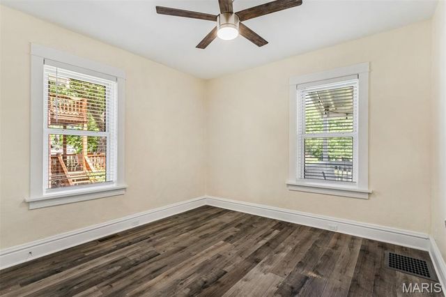 5157 Goethe Avenue, St Louis, MO 63109