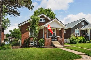 5157 Goethe Avenue, St Louis, MO 63109