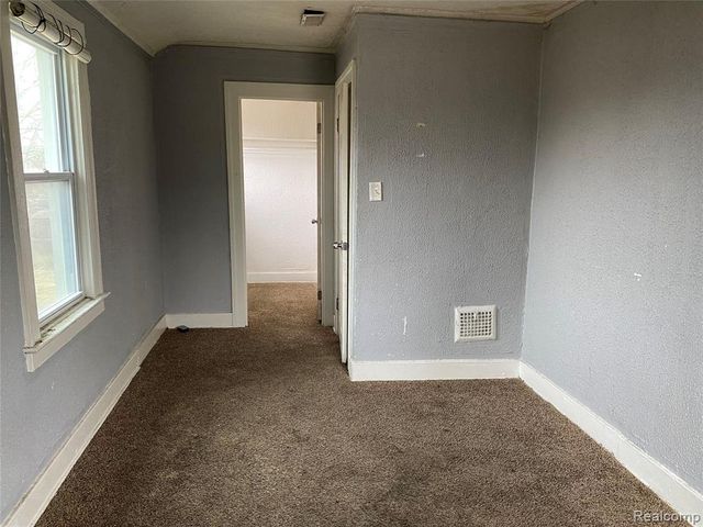 8248 Roselawn Street, Detroit, MI 48204