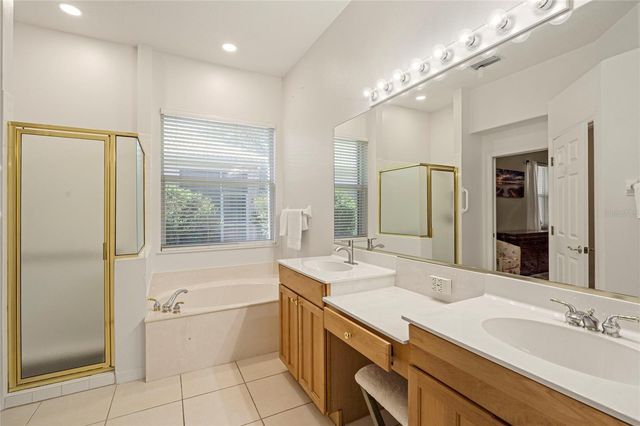 5113 FLAGSTONE DRIVE, Sarasota, FL 34238