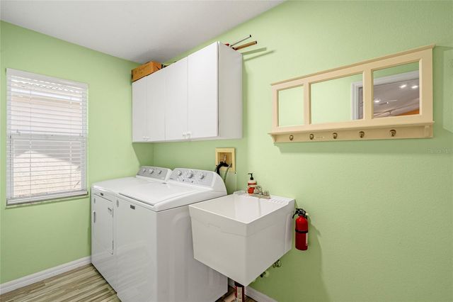 5113 FLAGSTONE DRIVE, Sarasota, FL 34238