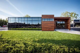 5222 Ridge Road, Parma, OH 44129