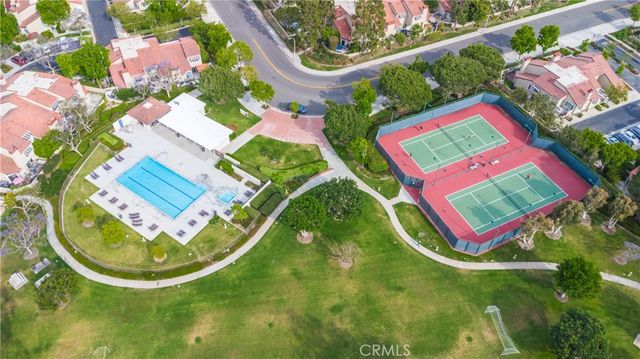 289 Stanford Court 52, Irvine, CA 92612