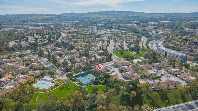 289 Stanford Court 52, Irvine, CA 92612