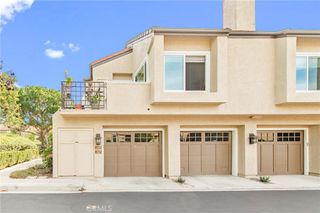 289 Stanford Court 52, Irvine, CA 92612