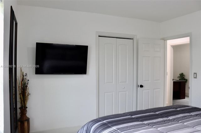16201 NW 18th Pl, Miami Gardens, FL 33054
