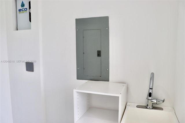 16201 NW 18th Pl, Miami Gardens, FL 33054