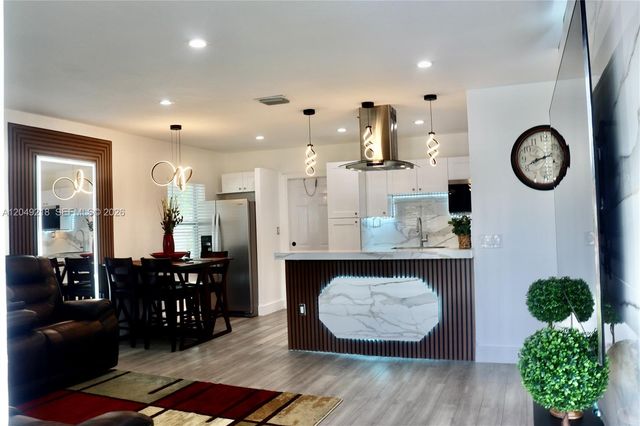 16201 NW 18th Pl, Miami Gardens, FL 33054