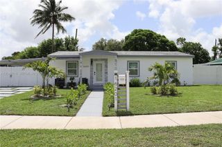 16201 NW 18th Pl, Miami Gardens, FL 33054