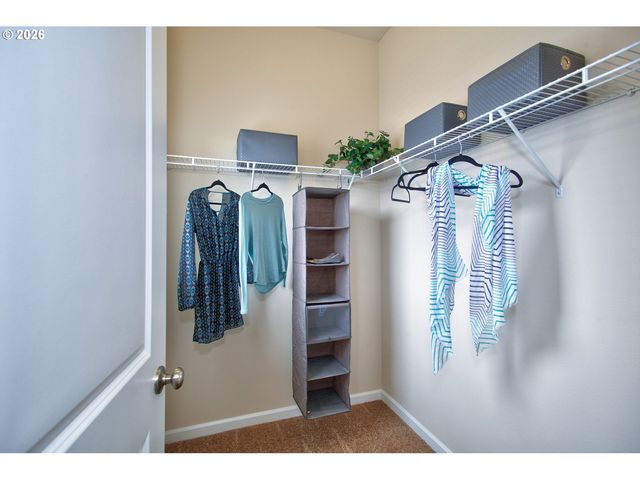 10415 Ne AVERY Way, Hillsboro, OR 97006