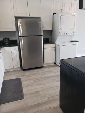 324 Lakeside Drive Unit E-3, Mount Pleasant, SC 29464