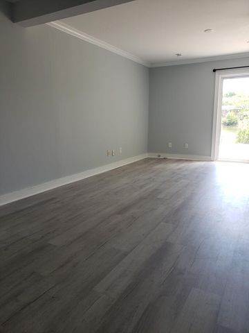324 Lakeside Drive Unit E-3, Mount Pleasant, SC 29464