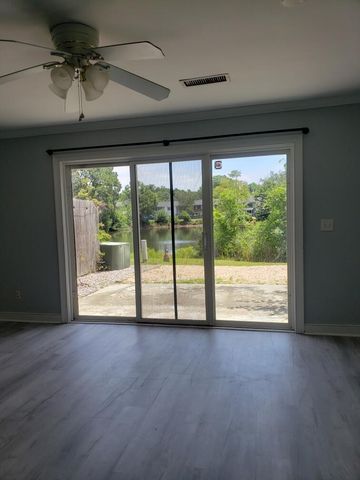 324 Lakeside Drive Unit E-3, Mount Pleasant, SC 29464