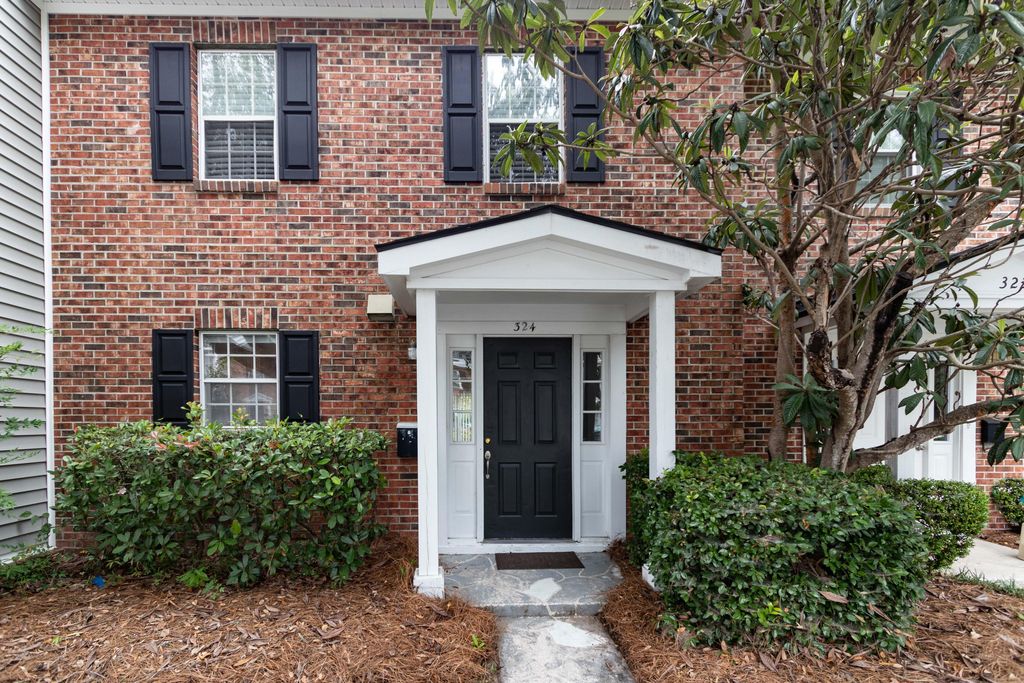 324 Lakeside Drive Unit E-3, Mount Pleasant, SC 29464