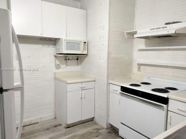 200 Florida Ave 202, Coral Gables, FL 33133