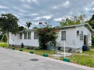 200 Florida Ave 202, Coral Gables, FL 33133