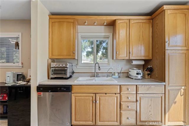 8615 York, La Palma, CA 90623