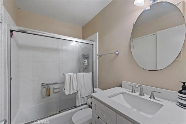 8615 York, La Palma, CA 90623