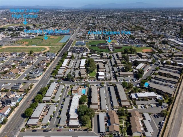 8615 York, La Palma, CA 90623