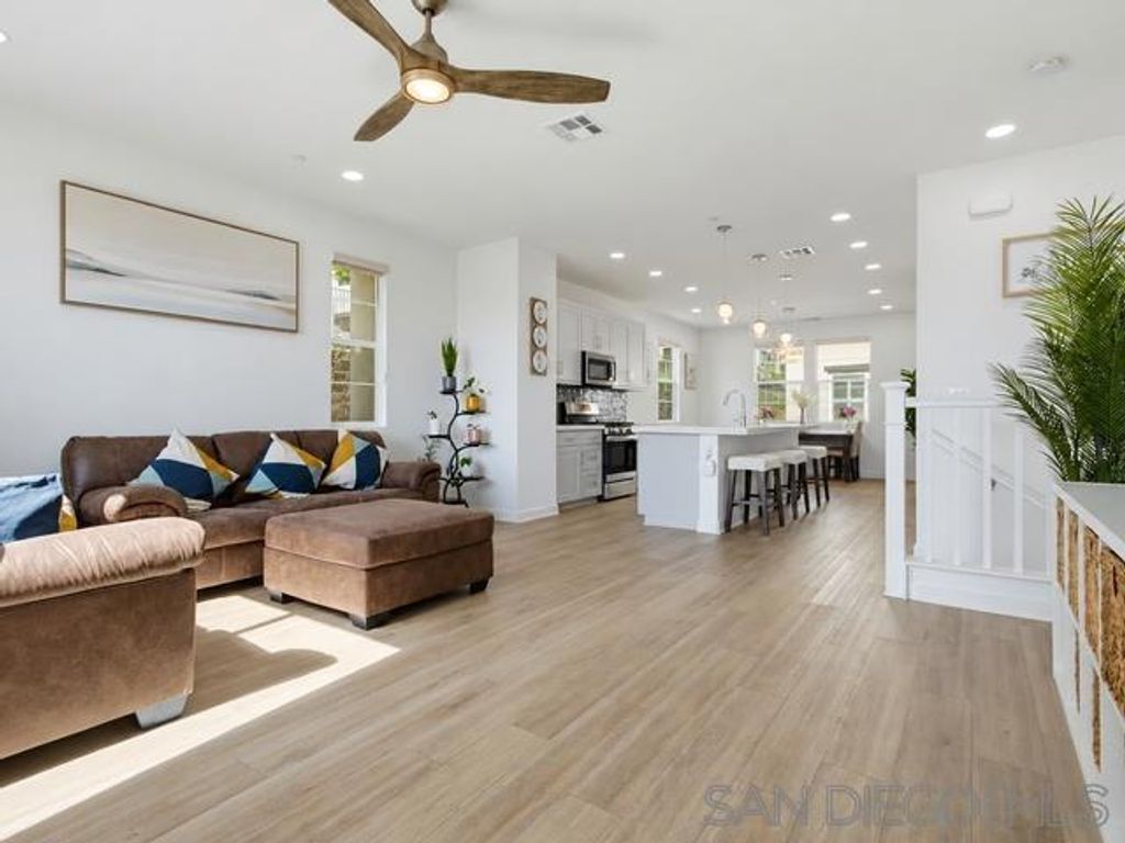 1222 Sunrise Vw 105, San Marcos, CA 92078 — photo 3