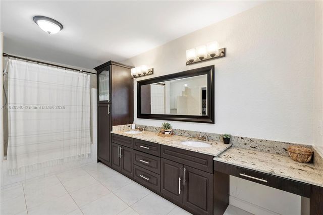 21970 SW 97th Ct, Cutler Bay, FL 33190