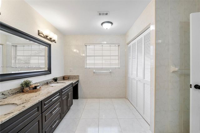21970 SW 97th Ct, Cutler Bay, FL 33190