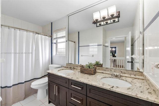 21970 SW 97th Ct, Cutler Bay, FL 33190
