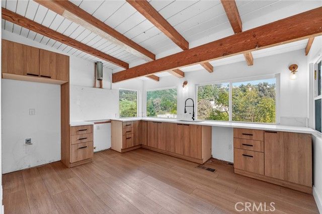 6324 Grape, Los Angeles, CA 90068