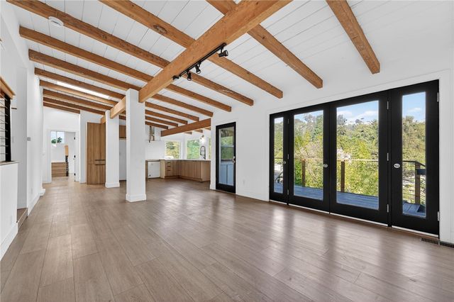 6324 Grape, Los Angeles, CA 90068