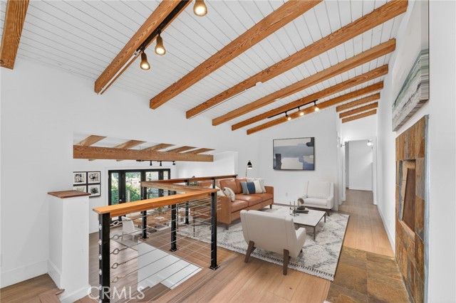 6324 Grape, Los Angeles, CA 90068