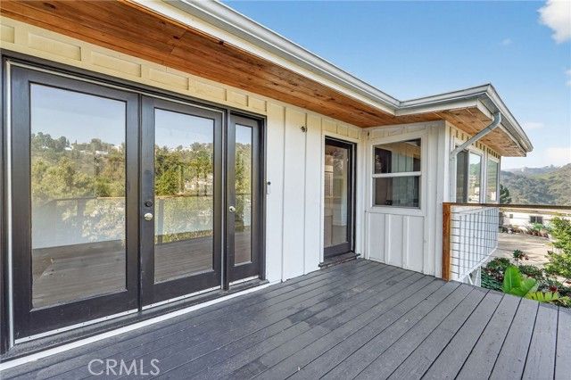 6324 Grape, Los Angeles, CA 90068