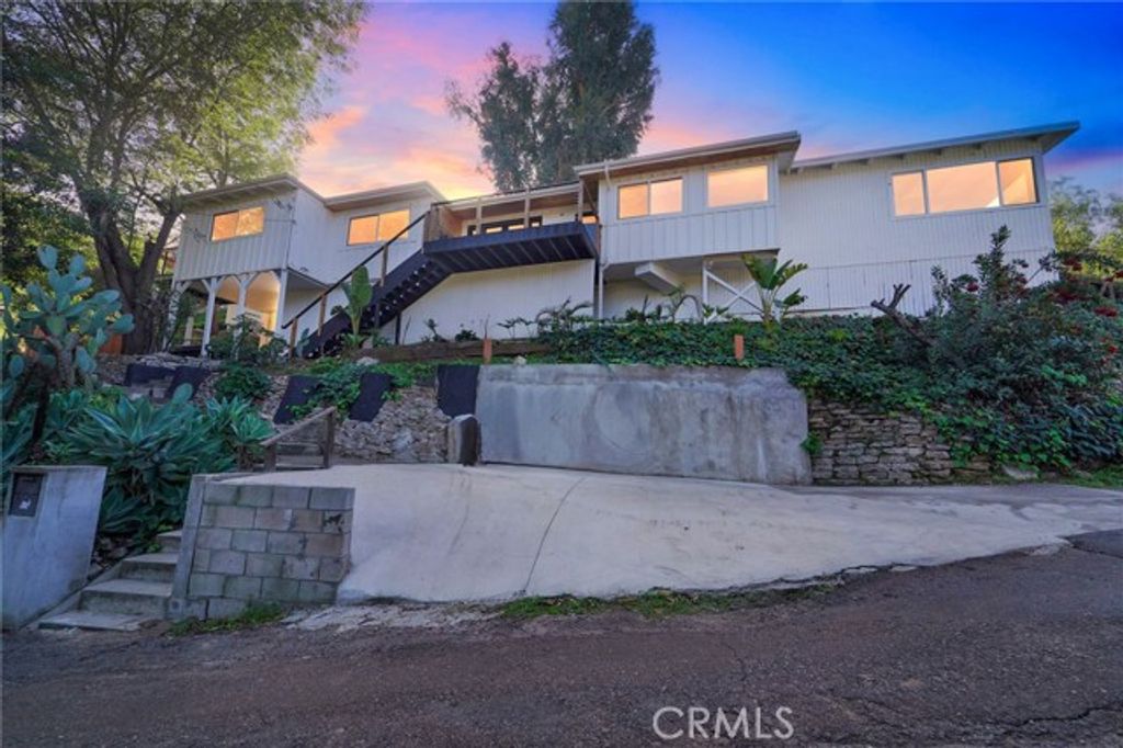 6324 Grape, Los Angeles, CA 90068