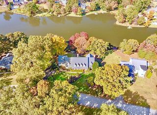 317 E Killarney Lake, Moore, SC 29369