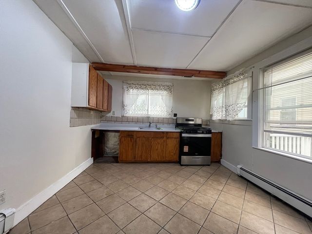 42 Arlington 42, Lynn, MA 01902