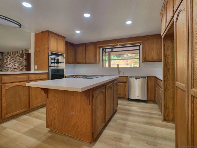 1394 Peutz Valley Road, Alpine, CA 91901