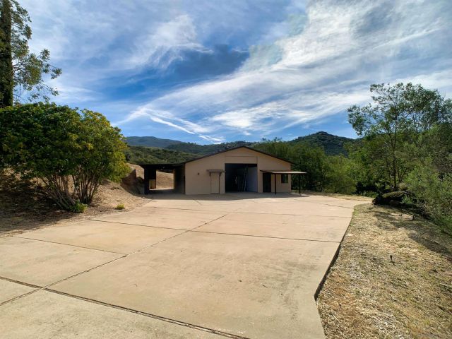 1394 Peutz Valley Road, Alpine, CA 91901