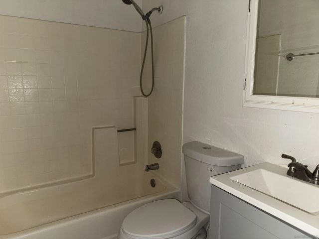 1394 Peutz Valley Road, Alpine, CA 91901