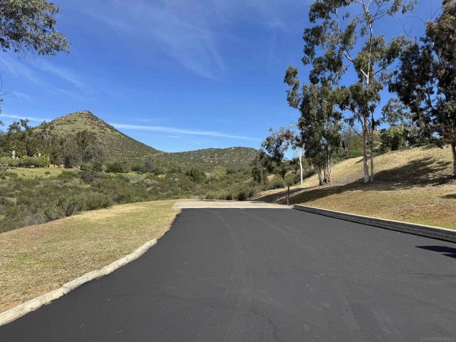 1394 Peutz Valley Road, Alpine, CA 91901